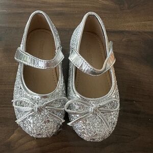 Toddler Girl Glitter Flats with Bow Detail 6T